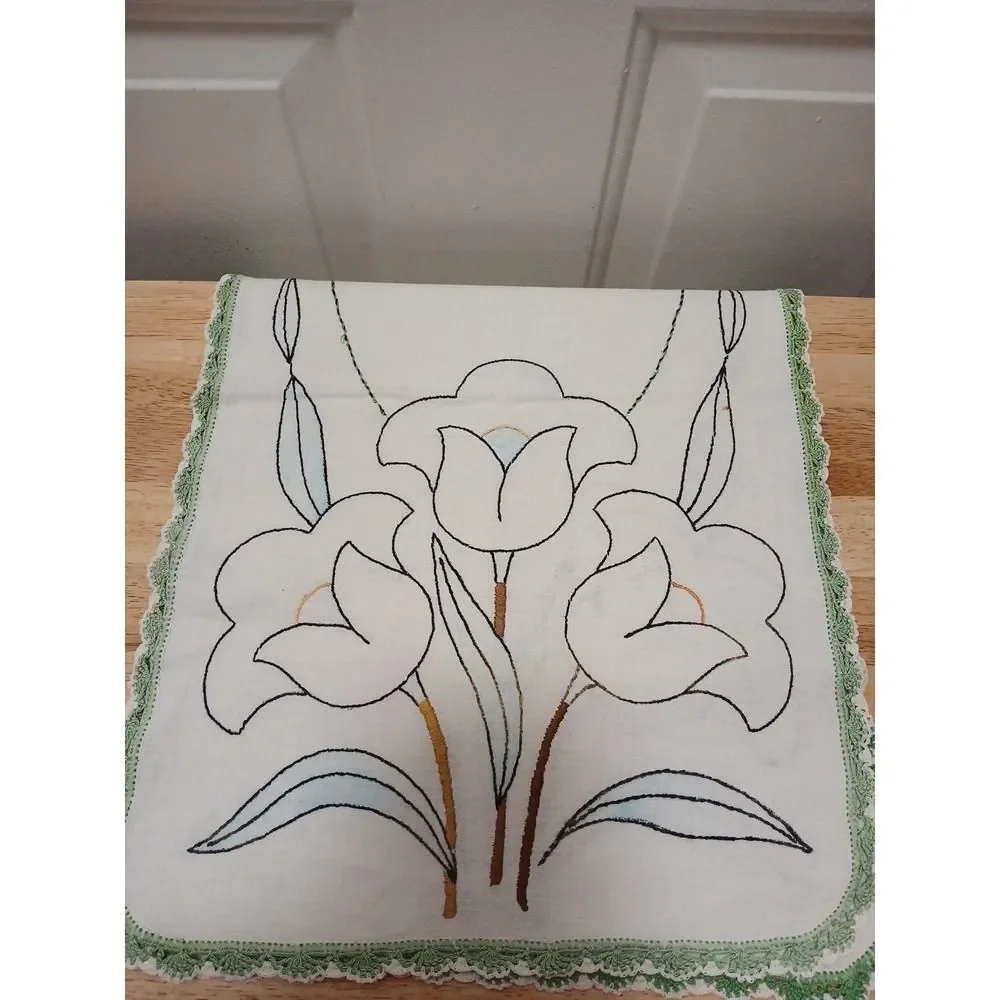 Vintage Hand Embroidered Tulips Table Runner Dresser Scarf Floral Table Decor